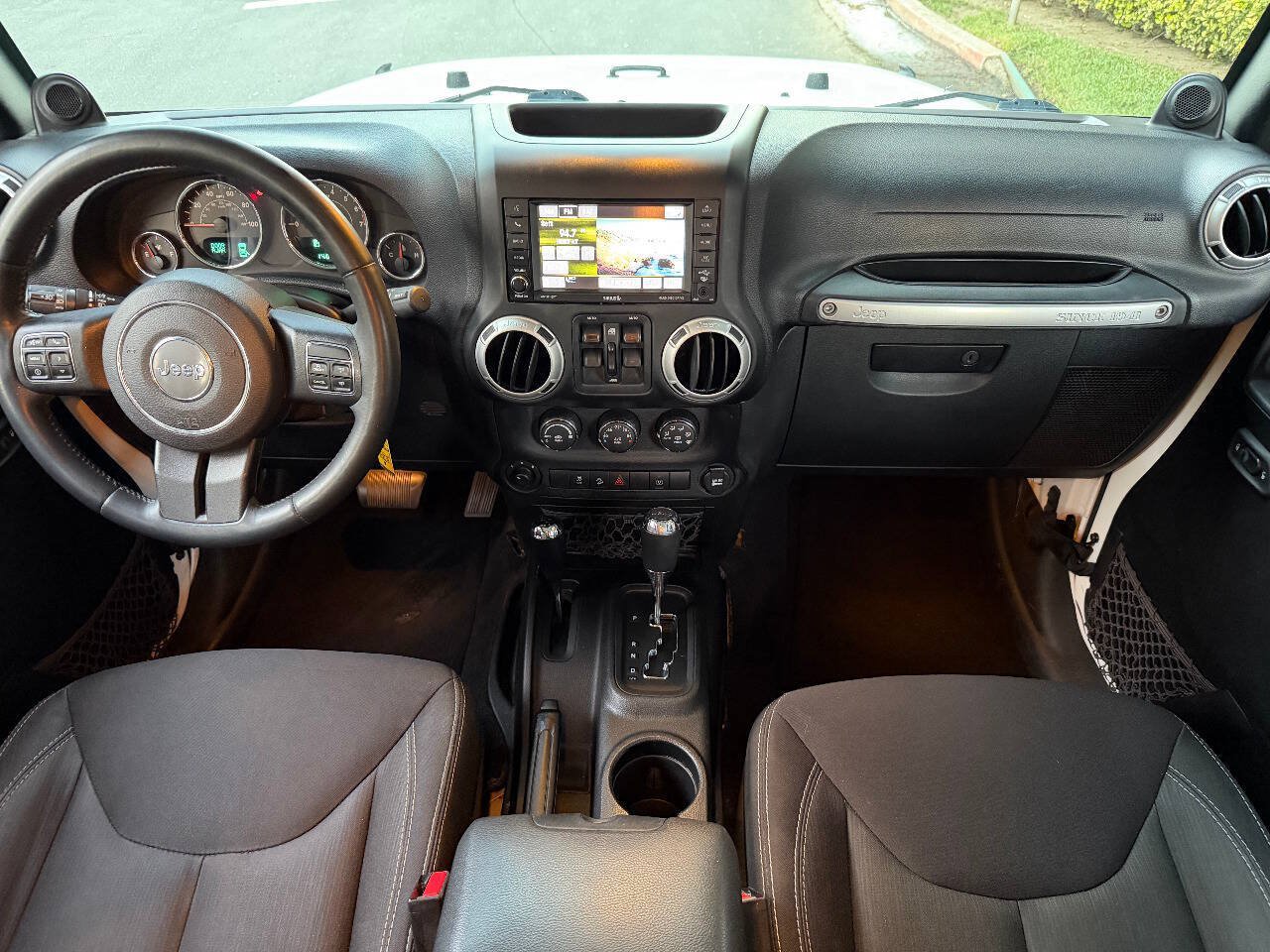 Used 2014 Jeep Wrangler Unlimited Sahara w/ Connectivity Group AWD/4WD image 20
