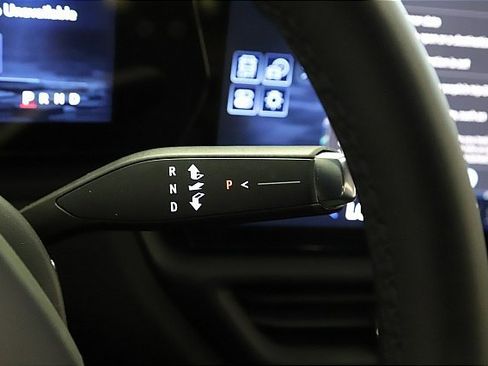 New 2025 Chevrolet Silverado EV LT image 19