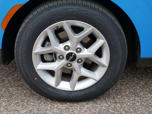 Certified 2024 Kia Soul S FWD image 15
