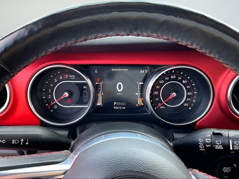Used 2018 Jeep Wrangler Unlimited Rubicon AWD/4WD image 12
