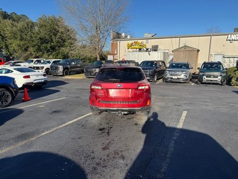 Used 2017 Subaru Outback 3.6R Limited image 7