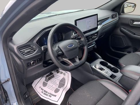 Certified 2023 Ford Escape ST-Line w/ Tech Pack #1 FWD image 17