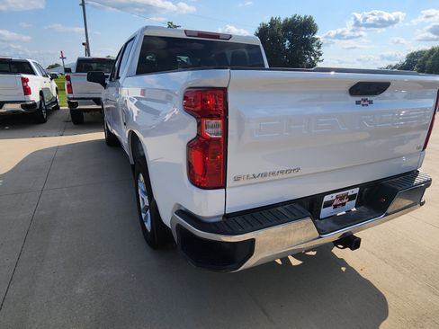 Used 2026 Chevrolet Silverado 1500 LT AWD/4WD image 7
