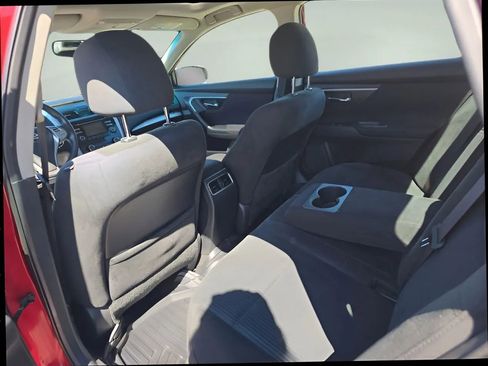 Used 2015 Nissan Altima 2.5 SV w/ Convenience Package FWD image 12
