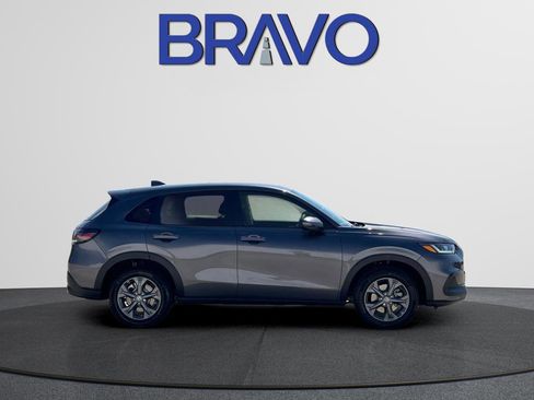 New 2026 Honda HR-V LX image 5