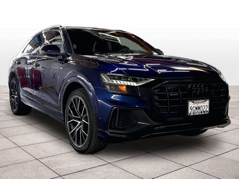 Used 2023 Audi Q8 Prestige w/ Prestige Package AWD/4WD image 2