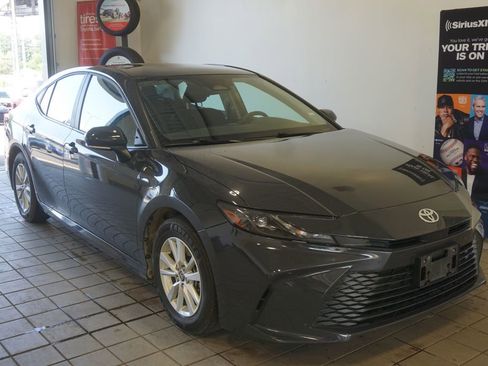 Used 2025 Toyota Camry LE FWD image 1