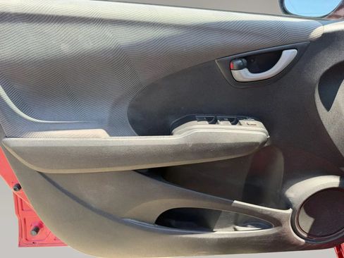 Used 2013 Honda Fit image 9