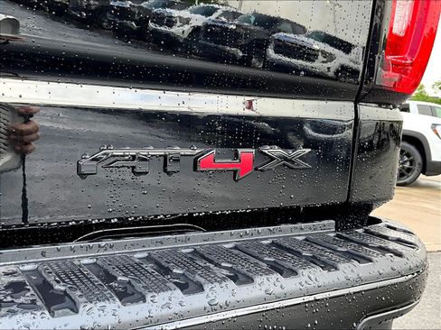 New 2026 GMC Sierra 1500 AT4X w/ LPO, Black Badging Package AWD/4WD image 14