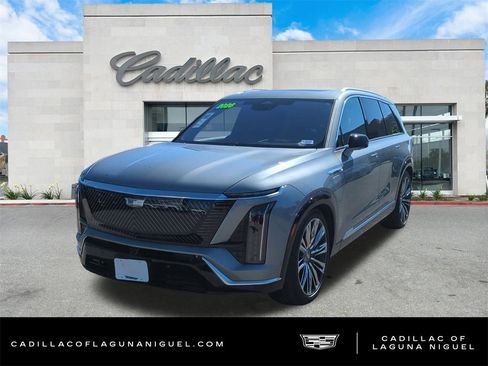 Used 2026 Cadillac Vistiq Premium Luxury image 1