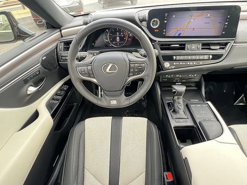 Certified 2022 Lexus ES 350 F Sport image 11