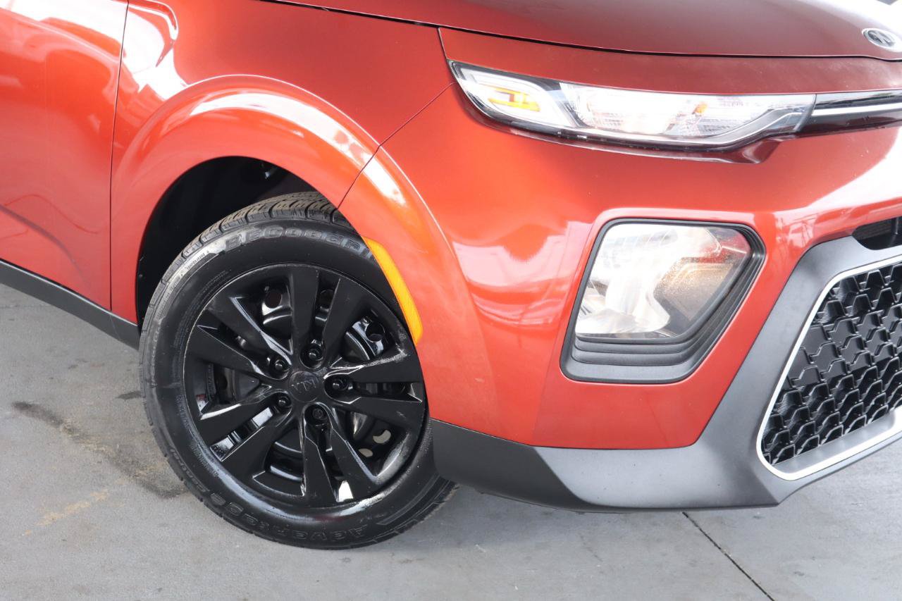 Used 2021 Kia Soul LX FWD image 4