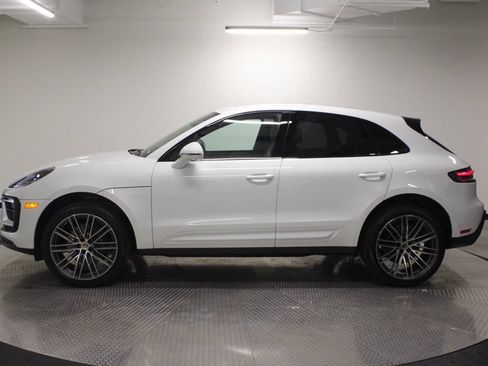 New 2026 Porsche Macan AWD/4WD image 2