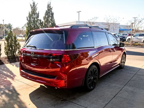 New 2026 Honda Odyssey Sport-L image 10