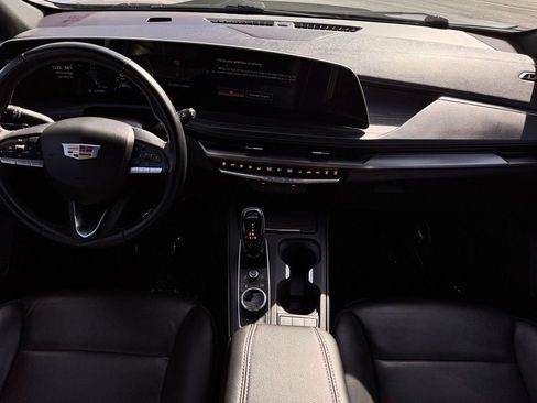 Used 2024 Cadillac XT4 Premium Luxury image 24