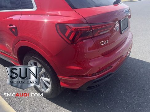 Certified 2025 Audi Q3 2.0T Premium Plus w/ Premium Plus Package image 24