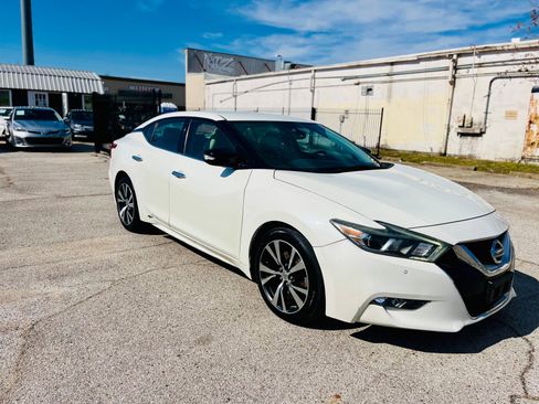 Used 2017 Nissan Maxima 3.5 SV FWD image 5