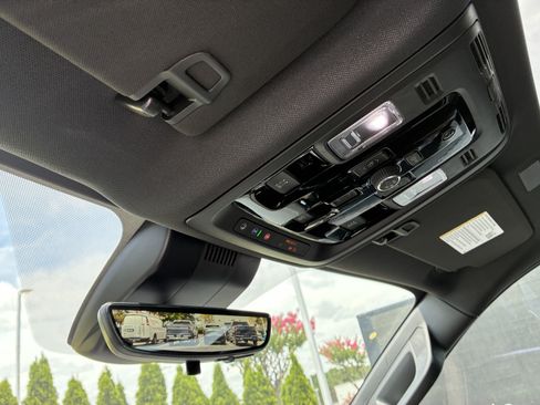 New 2026 Chevrolet Tahoe High Country AWD/4WD image 40