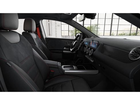 New 2026 Mercedes-Benz GLA 35 AMG 4MATIC image 3