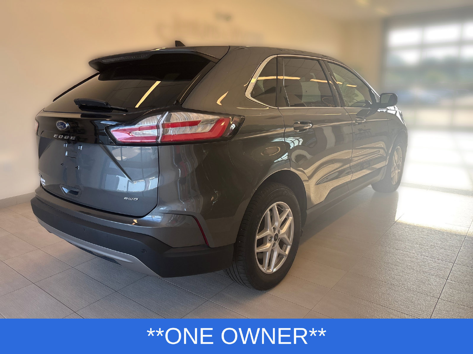 Used 2024 Ford Edge SEL AWD/4WD image 2