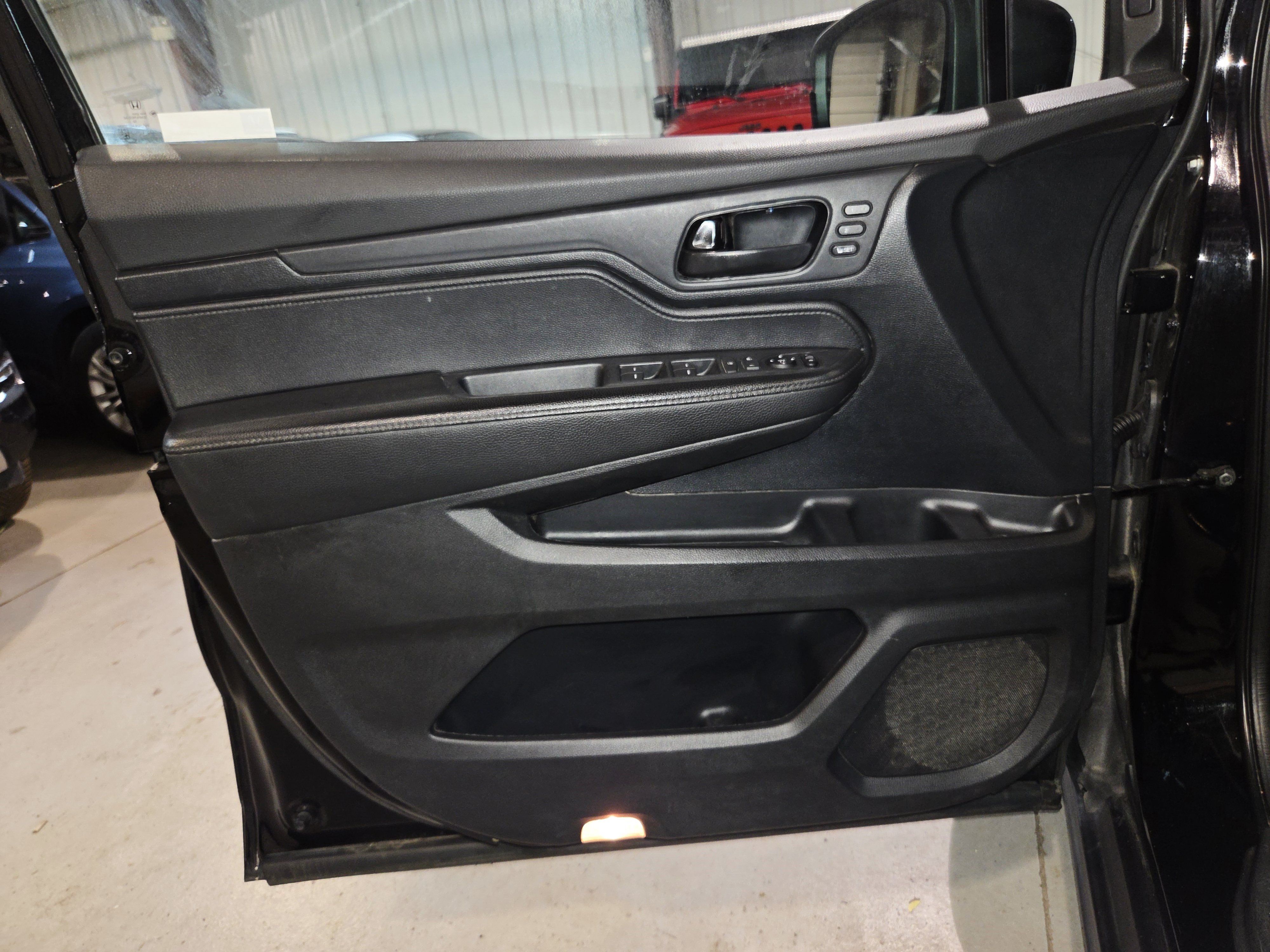 Used 2021 Honda Odyssey EX-L image 13