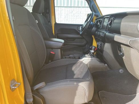 Used 2021 Jeep Wrangler Unlimited Sahara image 15