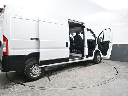 Used 2024 RAM ProMaster 2500 w/ Convenience Group FWD image 44