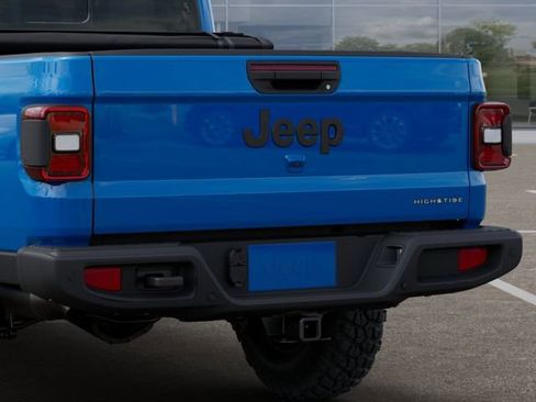 New 2025 Jeep Gladiator High Tide image 13