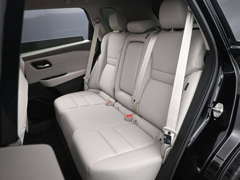 Certified 2025 Nissan Rogue SL AWD/4WD image 24