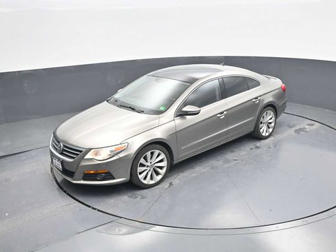 Used 2009 Volkswagen CC VR6 Sport FWD image 12