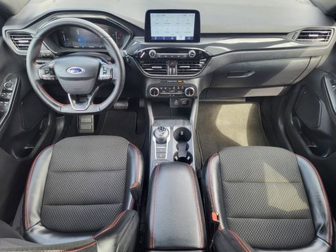 Certified 2025 Ford Escape ST-Line AWD/4WD image 13