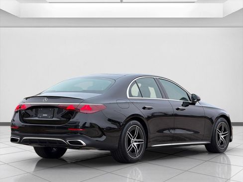 Used 2026 Mercedes-Benz E 350 Sedan image 3