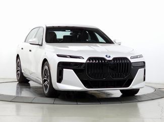 Used 2026 BMW 750e xDrive w/ Luxury Rear Seating Package AWD/4WD video 1