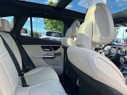 New 2026 Mercedes-Benz GLC 300 4MATIC image 34