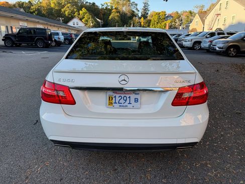 Used 2012 Mercedes-Benz E 350 4MATIC Sedan image 7