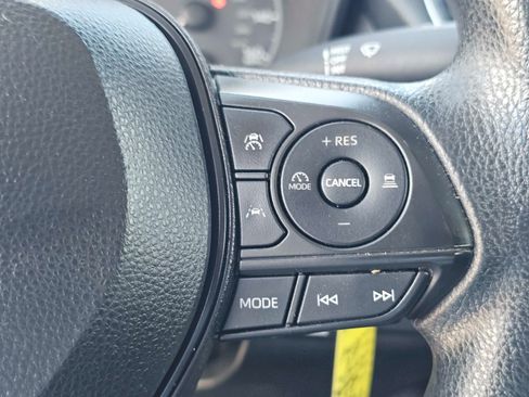 Used 2023 Toyota Corolla LE FWD image 19