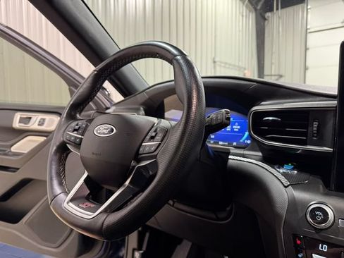 Used 2020 Ford Explorer ST w/ ST High-Performance Pack AWD/4WD image 14