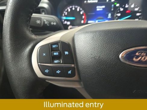 Used 2024 Ford Explorer XLT AWD/4WD image 24