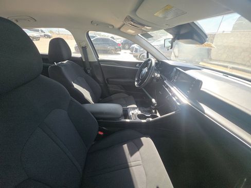Used 2021 Kia K5 LXS FWD image 14
