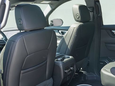 New 2026 Buick Enclave Sport Touring w/ Super Cruise Package FWD image 19