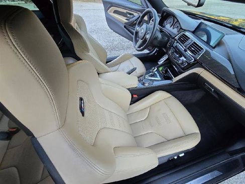 Used 2018 BMW M4 Coupe image 21