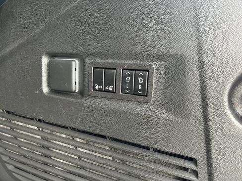 Used 2023 Chevrolet Tahoe RST w/ Sport Performance Package image 18