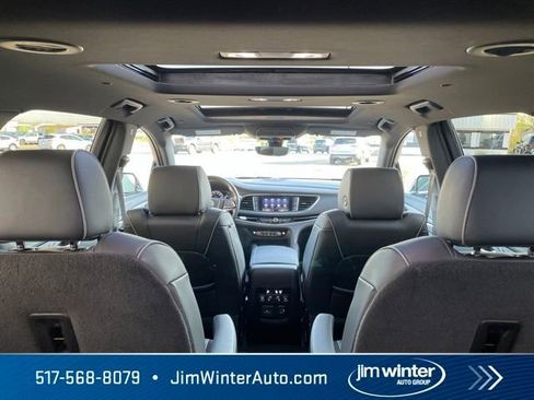 Used 2022 Buick Enclave Avenir w/ Avenir Technology Package AWD/4WD image 21