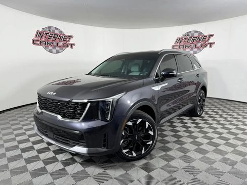 Used 2025 Kia Sorento EX AWD/4WD image 1