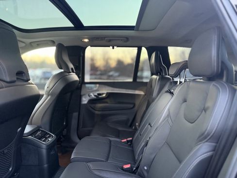 Used 2025 Volvo XC90 T8 Ultra w/ Lounge Package image 22