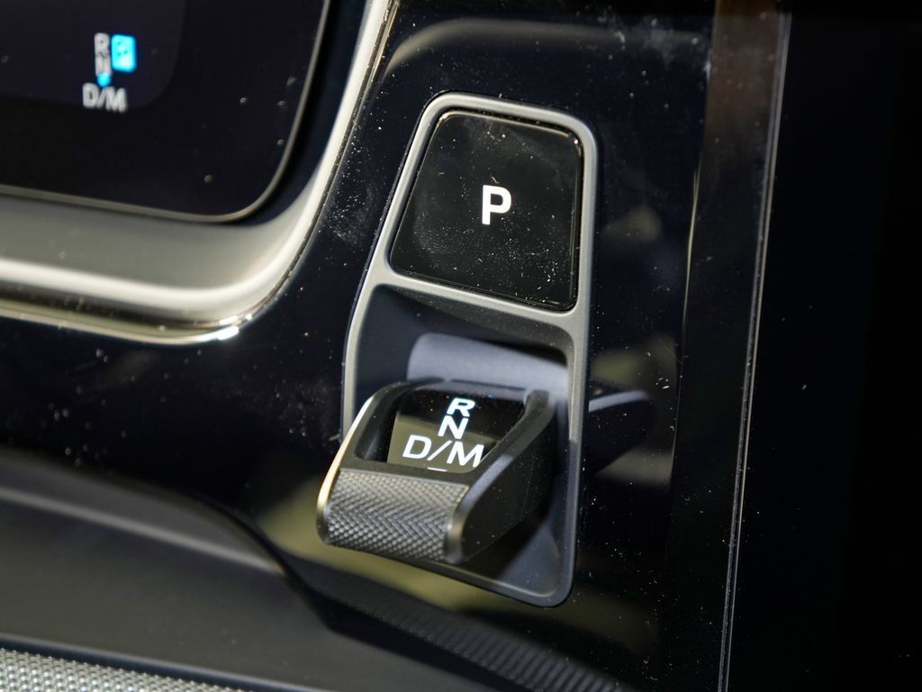 Certified 2026 Porsche Cayenne E-Hybrid AWD/4WD image 28