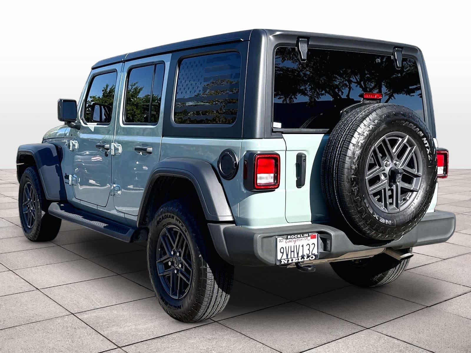 Used 2024 Jeep Wrangler Unlimited Sport AWD/4WD image 12