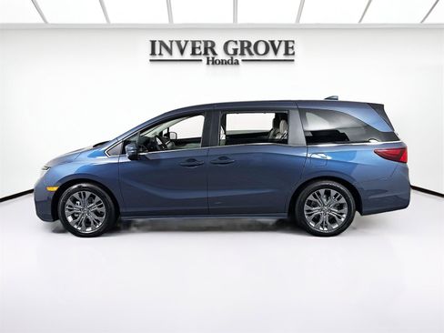 Certified 2026 Honda Odyssey Touring image 8