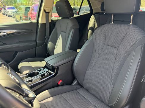 Used 2023 Buick Envision Preferred w/ Sport Touring Package AWD/4WD image 19