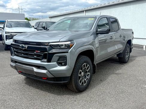New 2026 Chevrolet Colorado Z71 w/ Technology Package AWD/4WD image 3